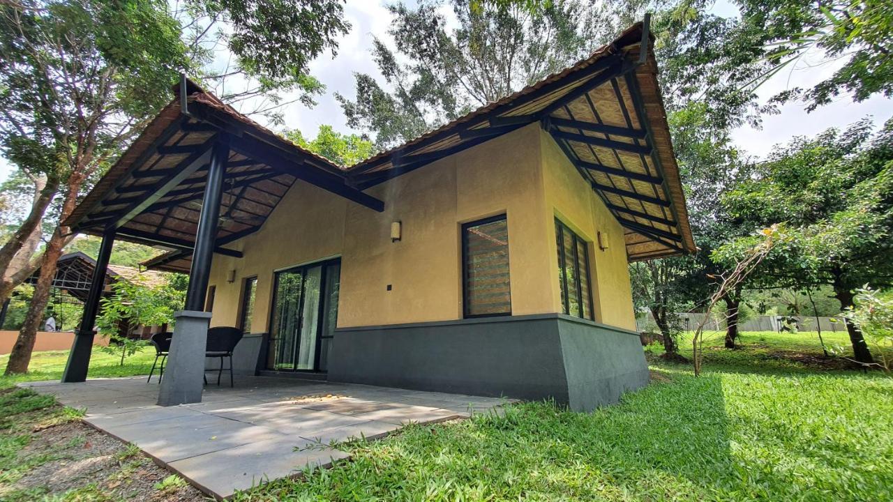 Klov Resort & Spa 瓦亚纳德 外观 照片