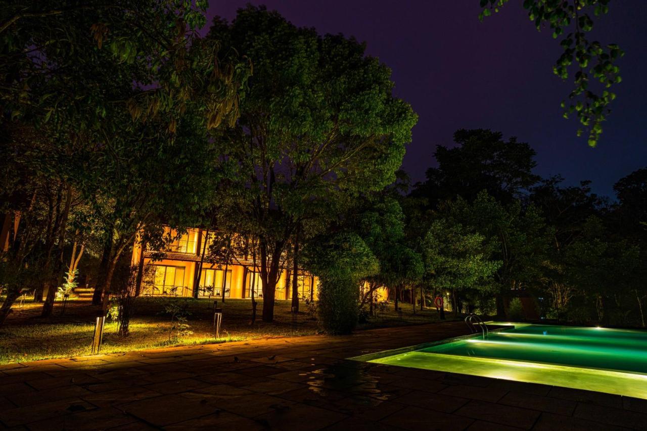Klov Resort & Spa 瓦亚纳德 外观 照片