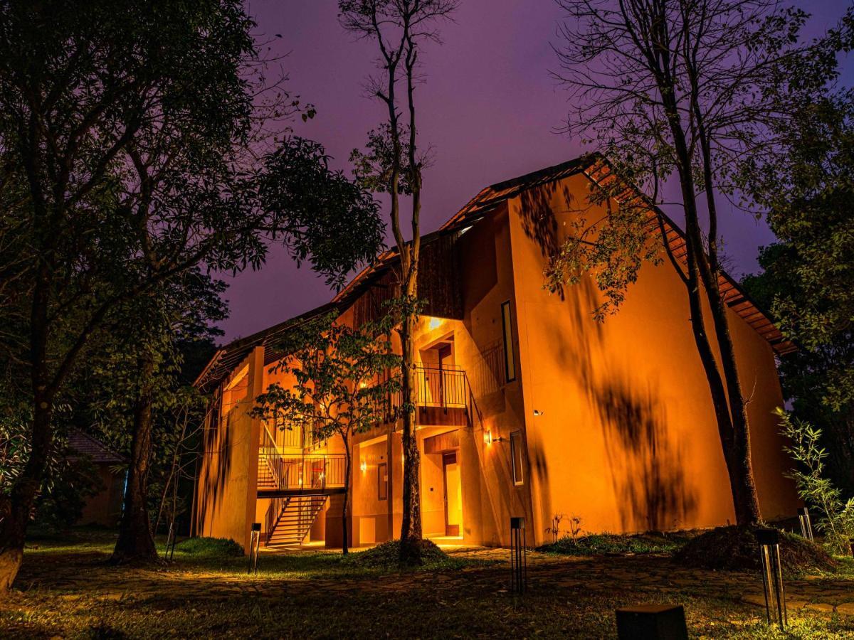 Klov Resort & Spa 瓦亚纳德 外观 照片