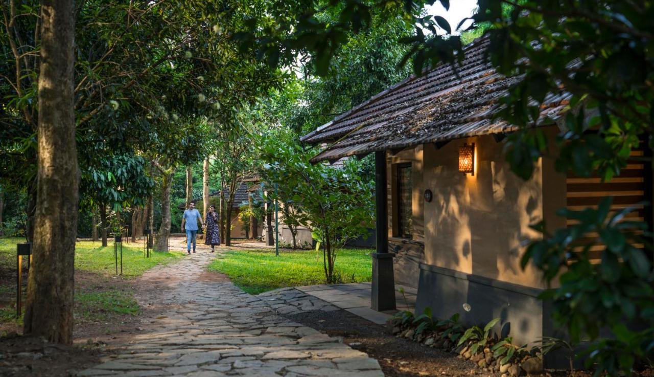 Klov Resort & Spa 瓦亚纳德 外观 照片