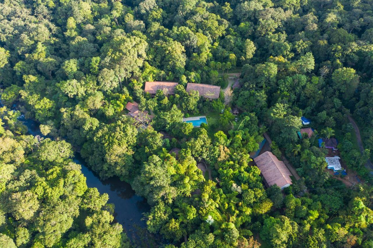 Klov Resort & Spa 瓦亚纳德 外观 照片