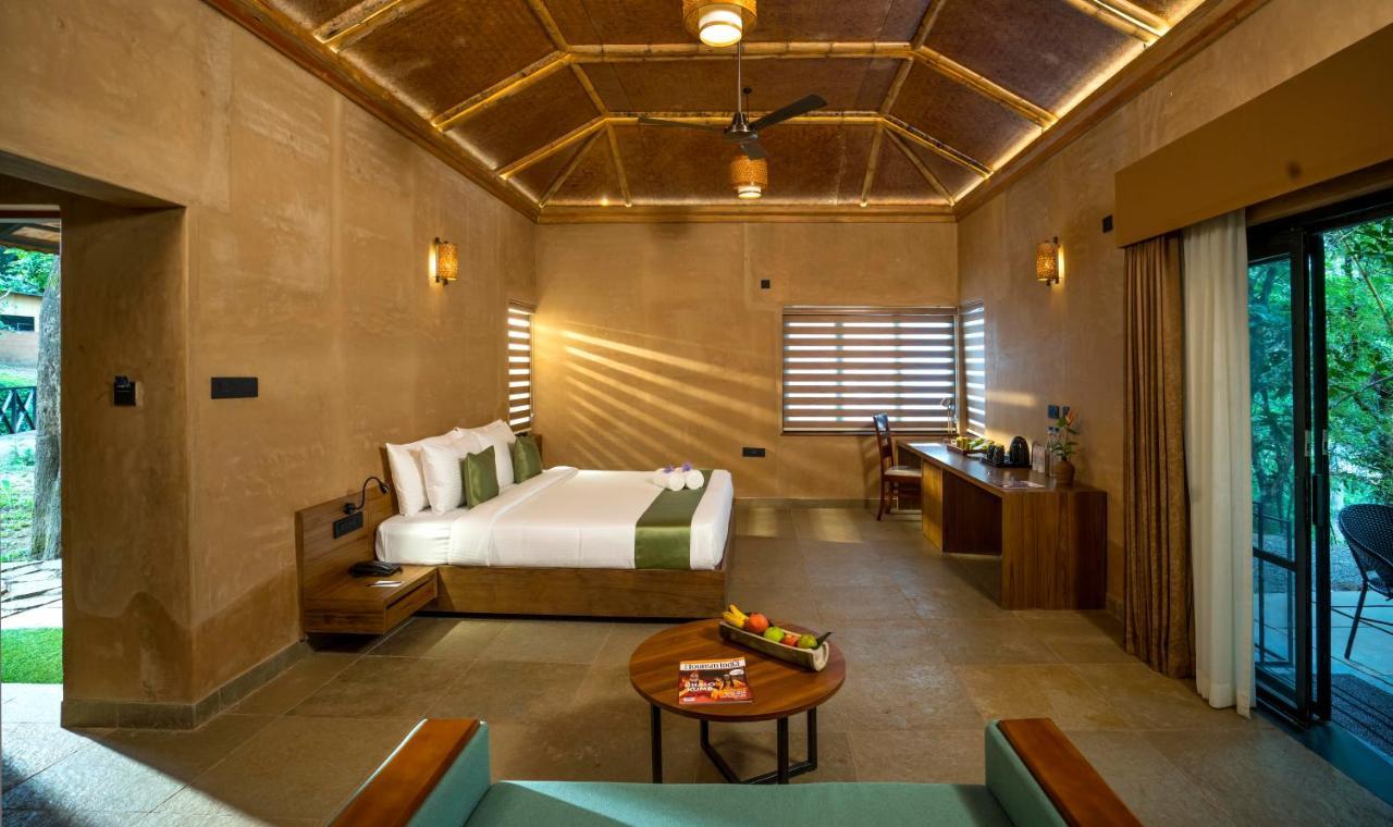 Klov Resort & Spa 瓦亚纳德 外观 照片